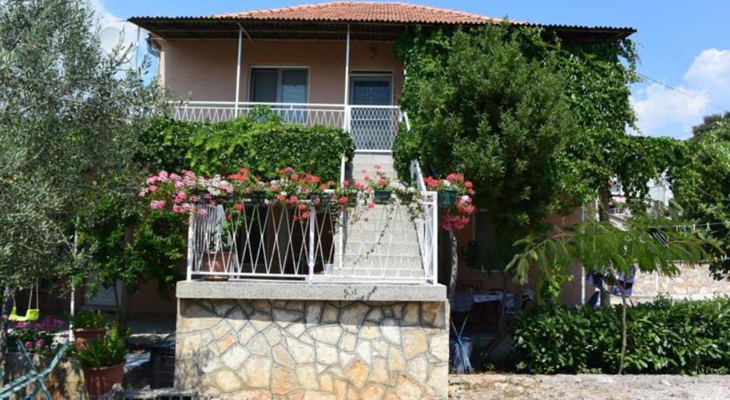 Apartment Julietta Pirovac Exterior photo