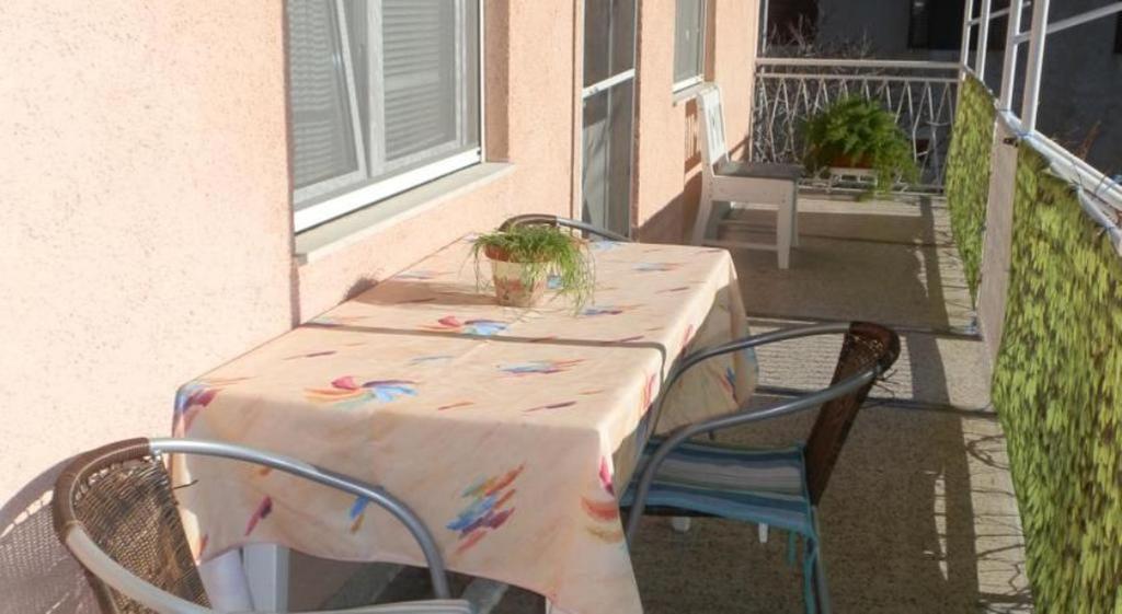 Apartment Julietta Pirovac Exterior photo
